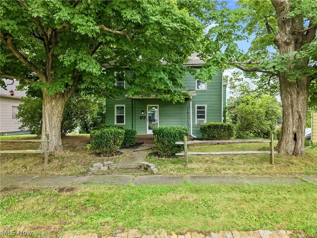 238 W High Street, Lisbon, OH 44432 - #1