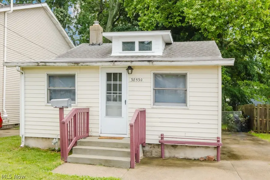 38530 Plains Court, Willoughby, OH 44094 - #2