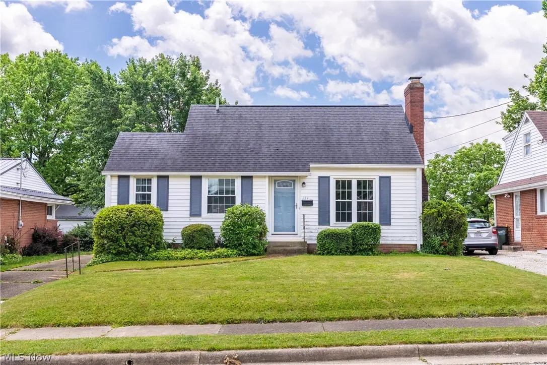 224 Summit Se Street, North Canton, OH 44720 - #1