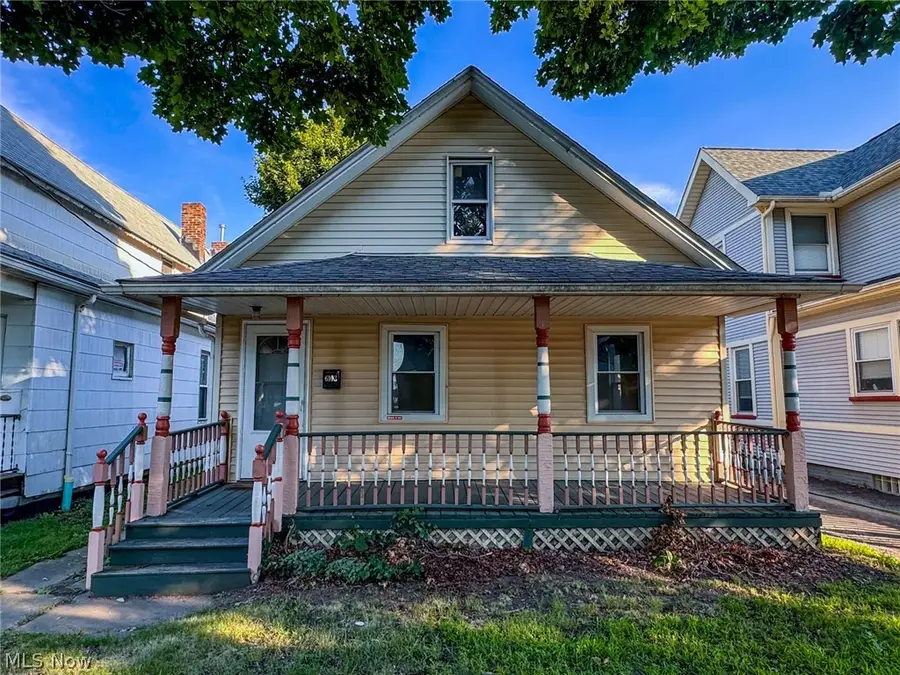 6103 W Clinton Avenue, Cleveland, OH 44102 - #2