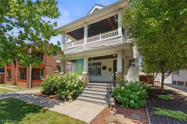 1561 Cohassett Avenue, Lakewood, OH 44107