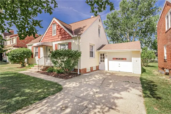 1682 Longwood Drive, Mayfield Heights, OH 44124