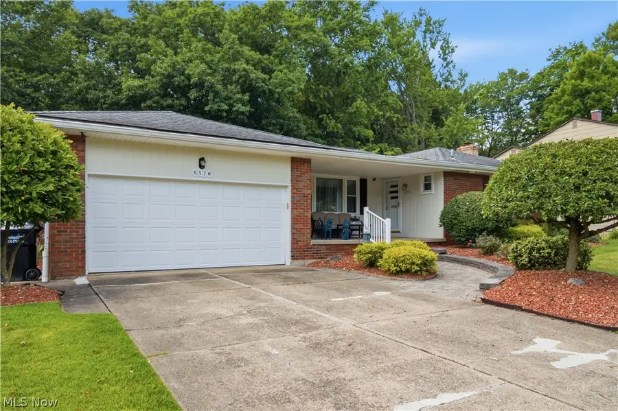 6570 Applewood Boulevard, Boardman, OH 44512 - #2