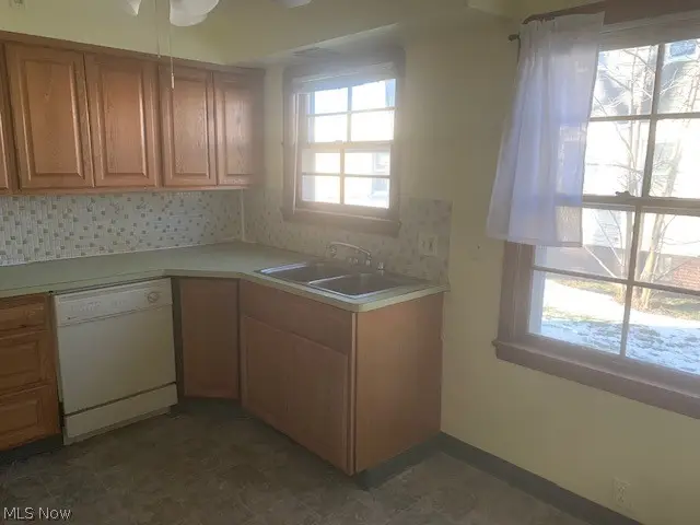 5886 State Road, Parma, OH 44134 - #3
