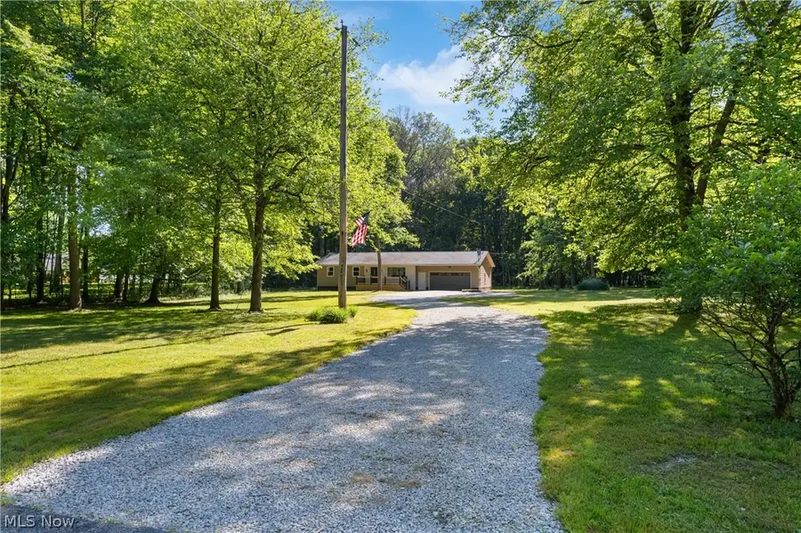 1075 River Road, Lake Milton, OH 44429 - #2