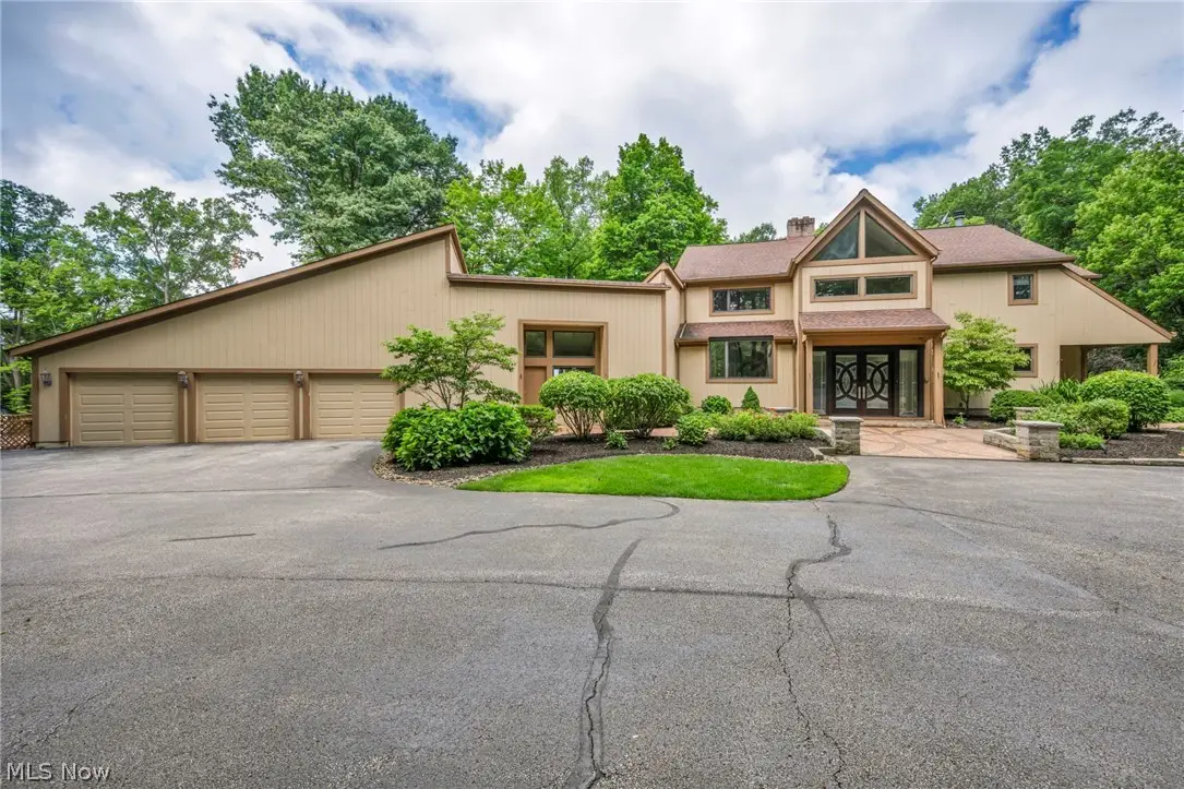 4670 Figgie Drive, Willoughby, OH 44094 - #1