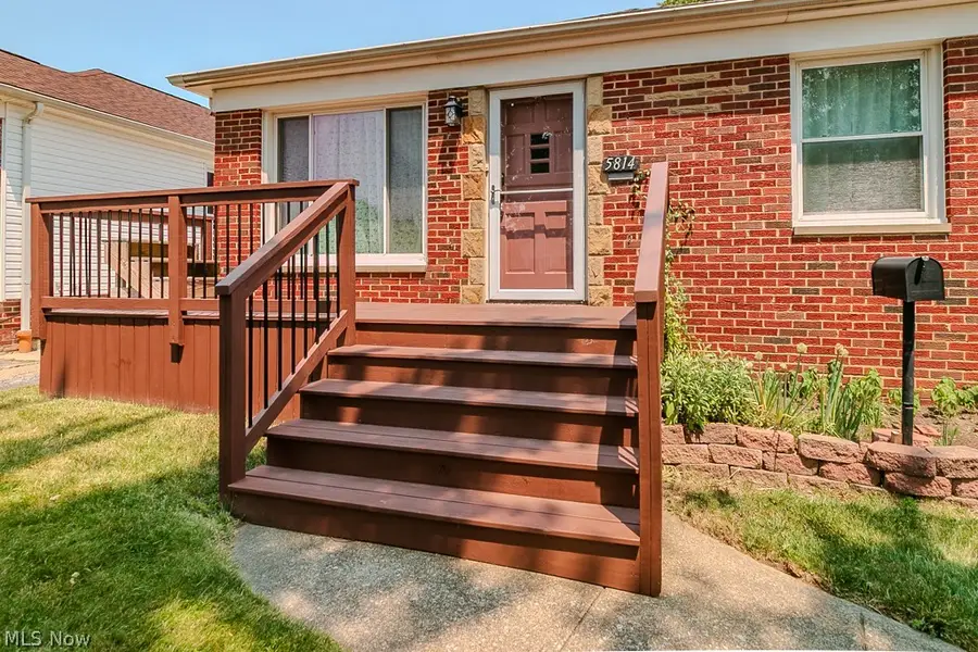 5814 Sunderland Drive, Parma, OH 44129 - #3