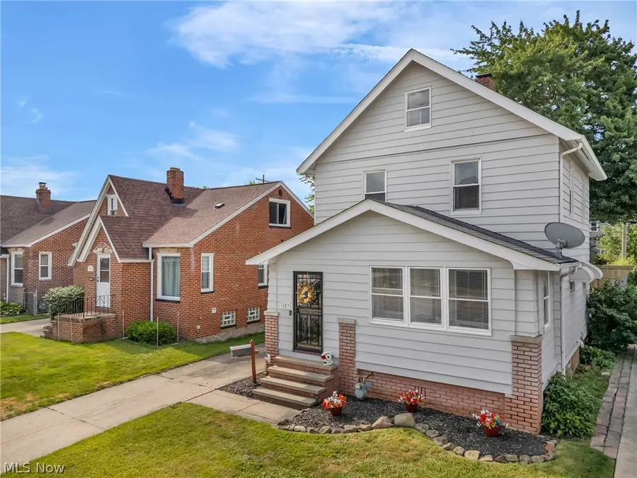 7803 Snow Road, Parma, OH 44129 - #3