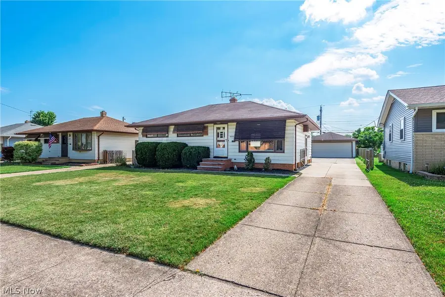 4579 Memphis Villas S, Brooklyn, OH 44144 - #3
