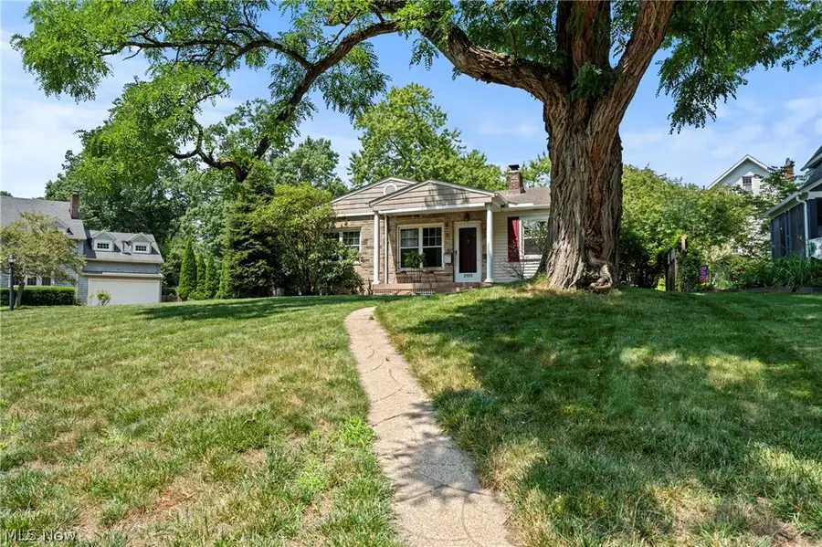 2353 Chestnut Boulevard, Cuyahoga Falls, OH 44223 - #3