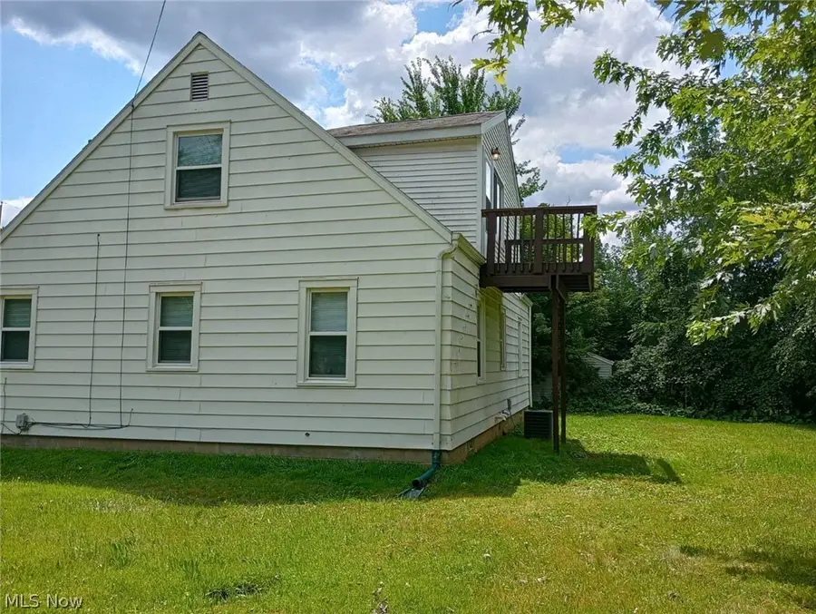 900 Ardella Avenue, Akron, OH 44306 - #3
