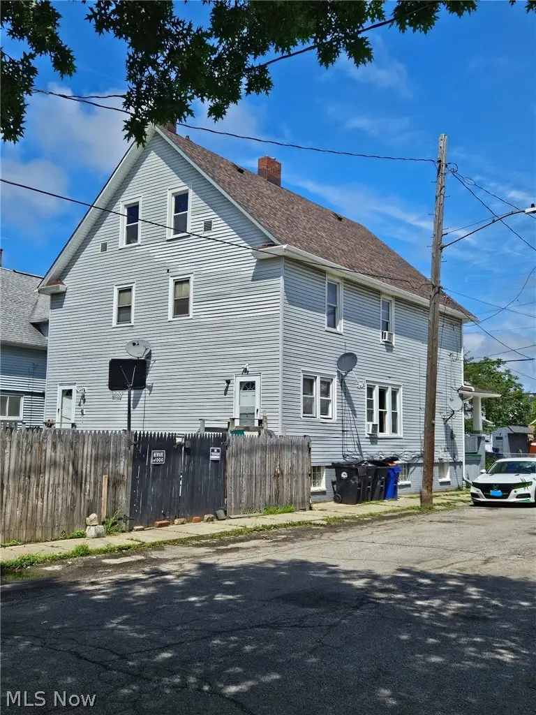 3192 W 58th Street, Cleveland, OH 44102 - #2