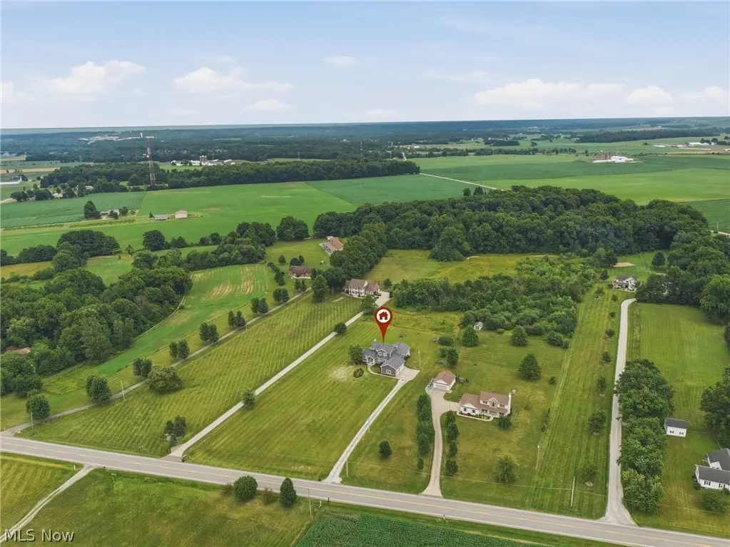9288 Columbus Ne Road, Louisville, OH 44641 - #1