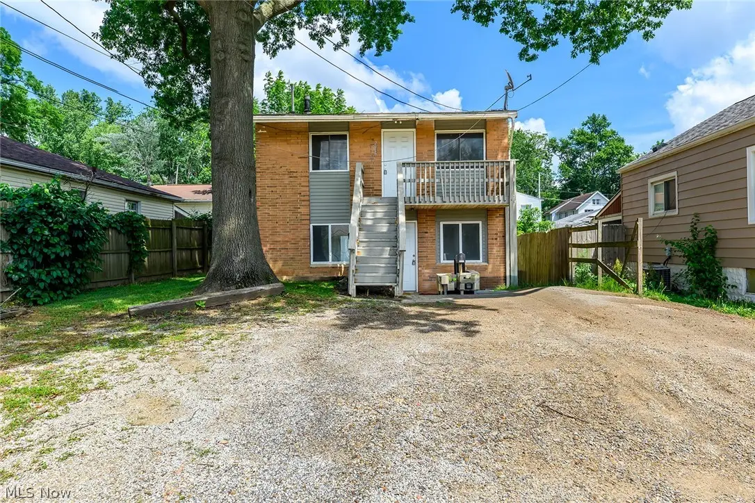 2045-2047 20th Sw Street, Akron, OH 44314 - #1