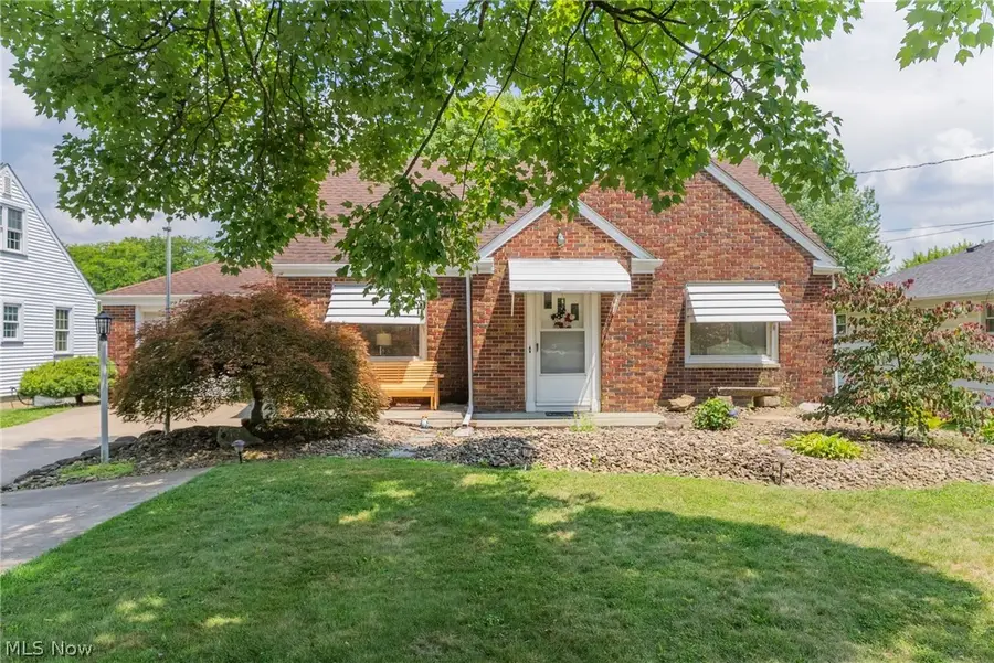 255 Grandview Avenue, Hubbard, OH 44425 - #3