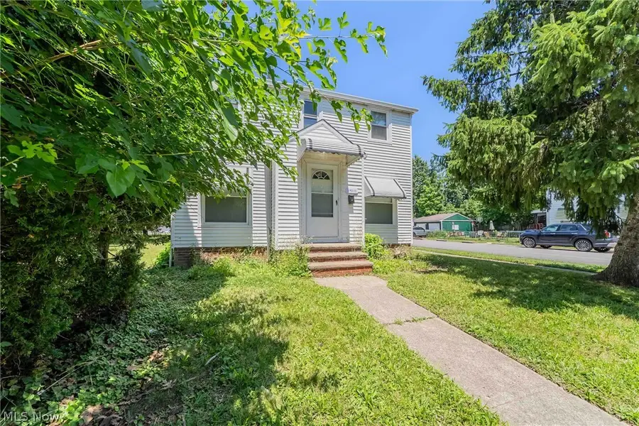 19211 Mohican Avenue, Cleveland, OH 44119 - #2
