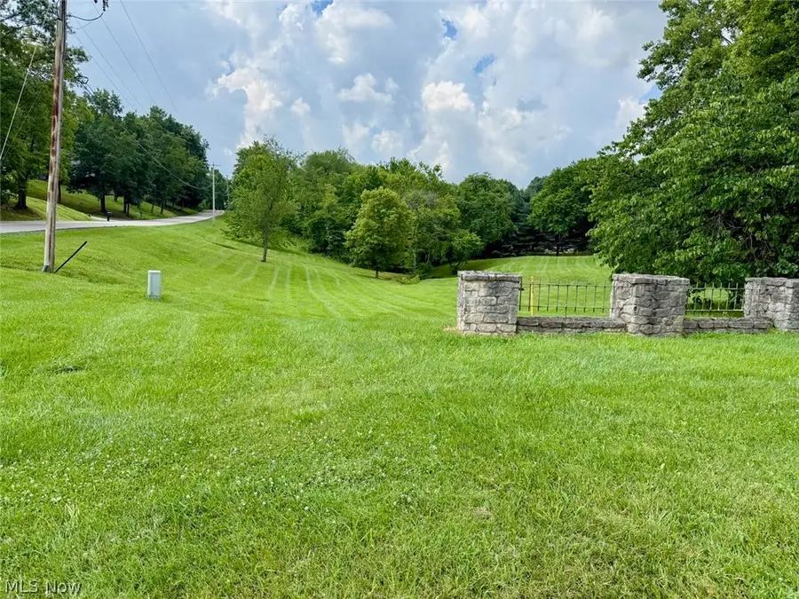 103 Grant Edwards Dr, Marietta, OH 45750 - #3