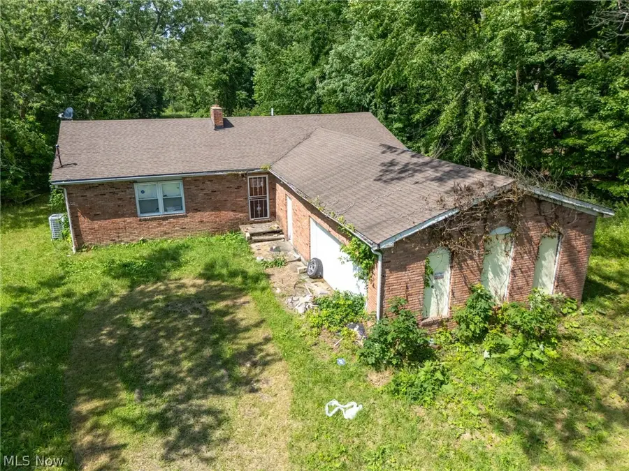 17222 Reynolds Road, West Farmington, OH 44491 - #3