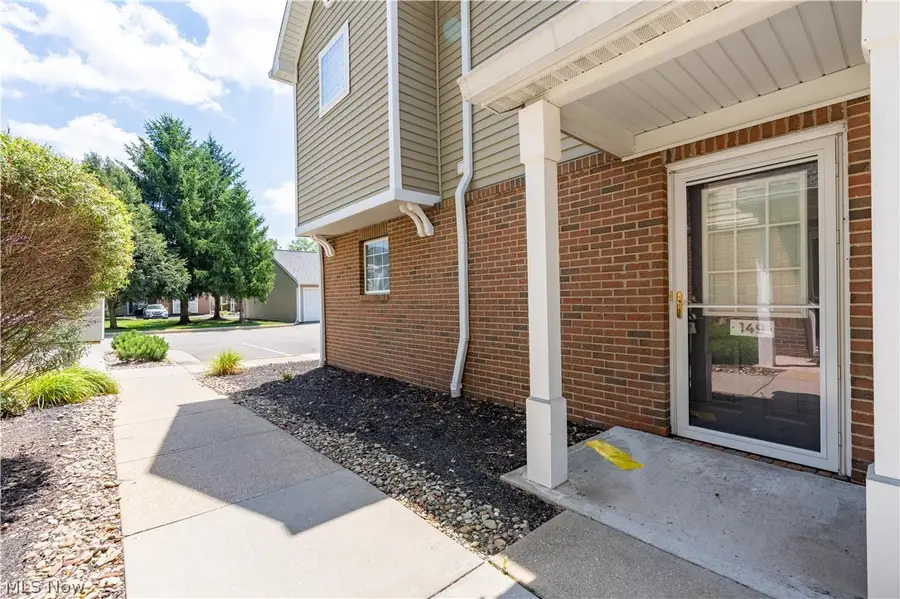 3395 Lenox Village Drive, Fairlawn, OH 44333 - #3