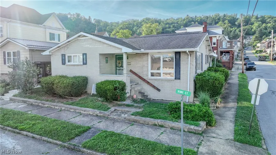 401 W Vine Street, Martins Ferry, OH 43935 - #2