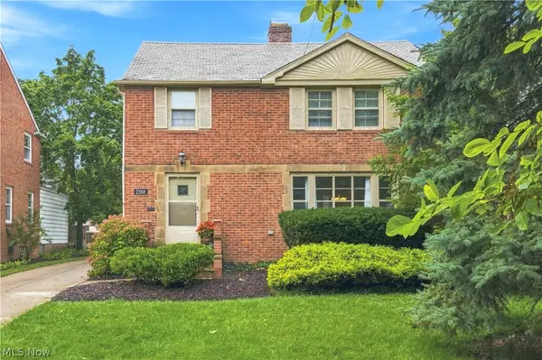 2368 Loyola Road, University Heights, OH 44118
