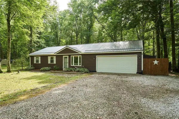 18550 Shaw Road, Chagrin Falls, OH 44023