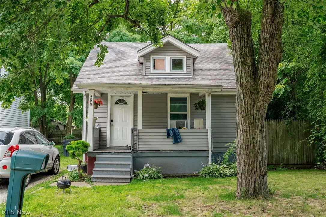 982 Eva Avenue, Akron, OH 44306 - #1