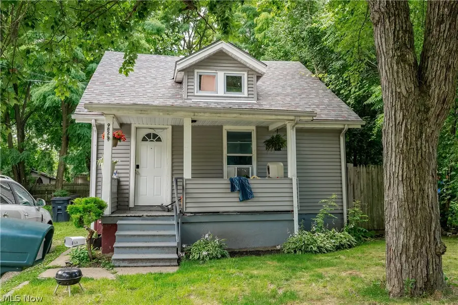 982 Eva Avenue, Akron, OH 44306 - #2