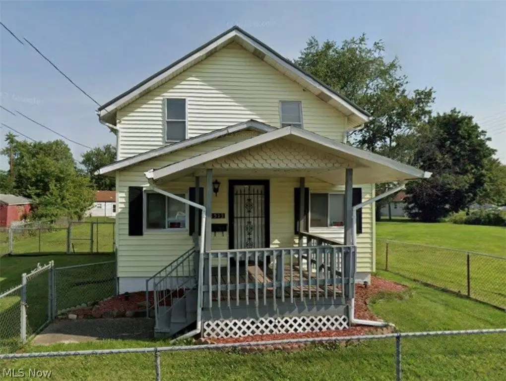 1513 14th Se Street, Canton, OH 44707 - #1