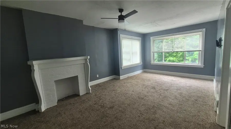 1261 E 99 Street, Cleveland, OH 44108 - #3