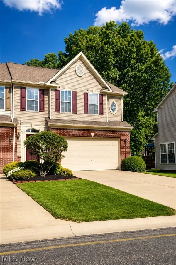 2923 Stratford Way, Willoughby Hills, OH 44092