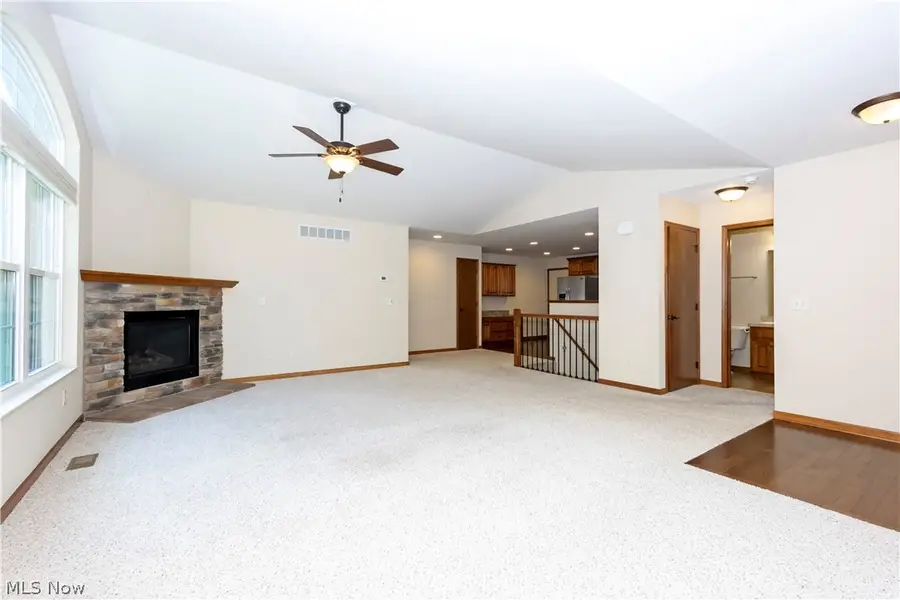 242 Woodbury Circle, Kidron, OH 44618 - #3