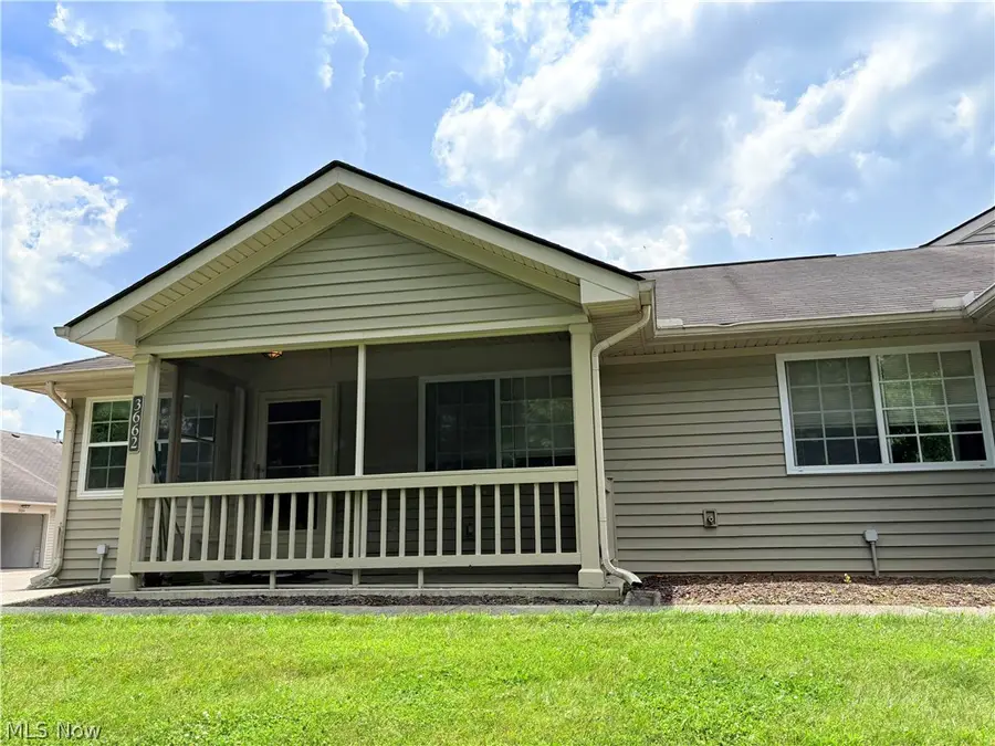 3662 Colony Hill Drive, Zanesville, OH 43701 - #2