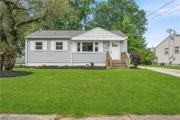 2798 Randolph Nw Street, Warren, OH 44485