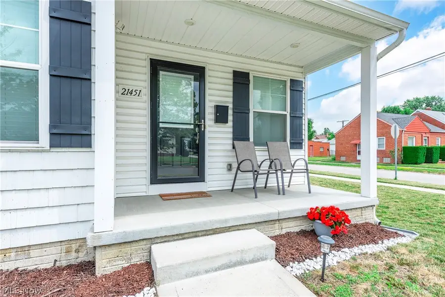 21451 Wilmore Avenue, Euclid, OH 44123 - #2