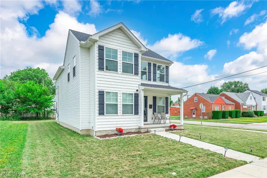 21451 Wilmore Avenue, Euclid, OH 44123 - #3