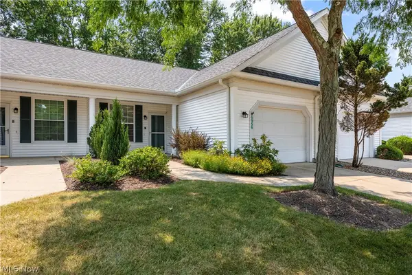 6956 Cottage Circle, North Ridgeville, OH 44039