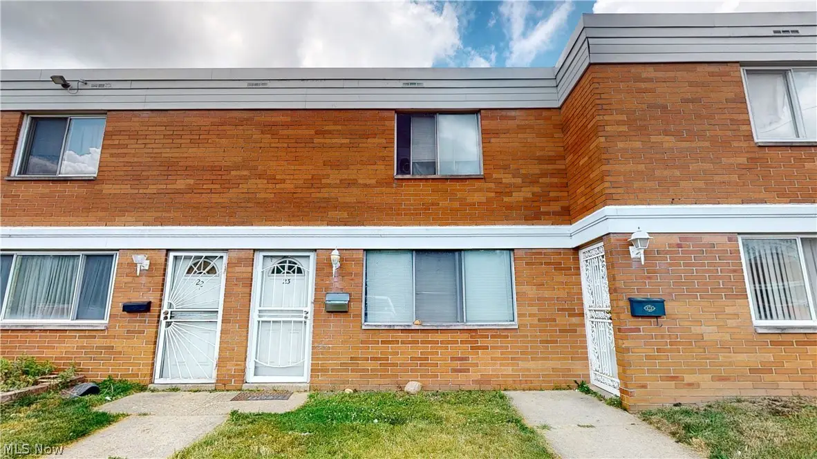 4480 Granada Boulevard #23, Warrensville Heights, OH 44128 - #1