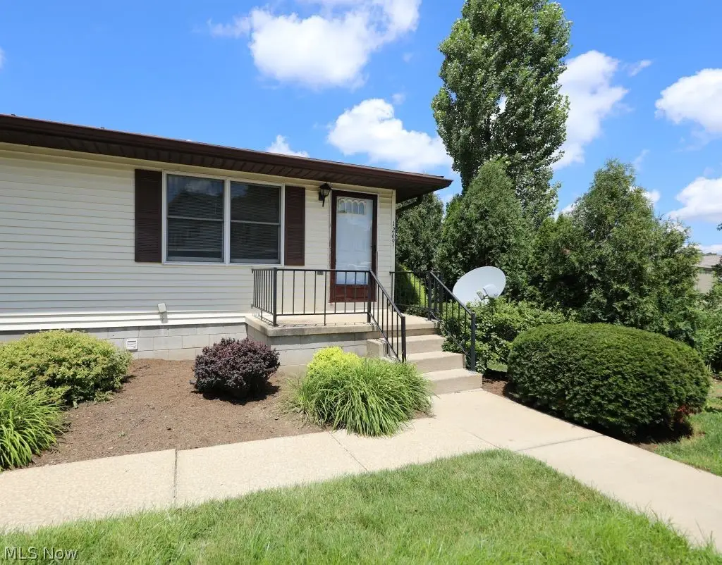 1269 Somerset Drive #B, Salem, OH 44460 - #1