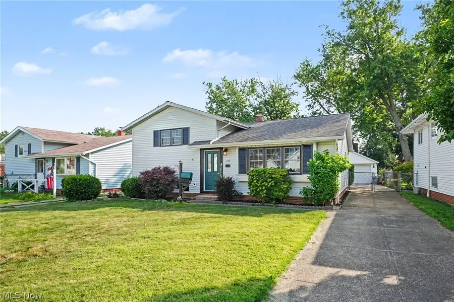 339 E 315th Street, Willowick, OH 44095 - #2