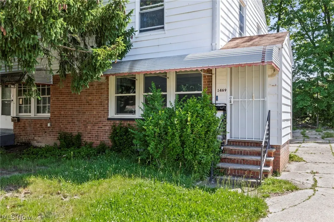1469 E 250th Street, Euclid, OH 44117 - #1