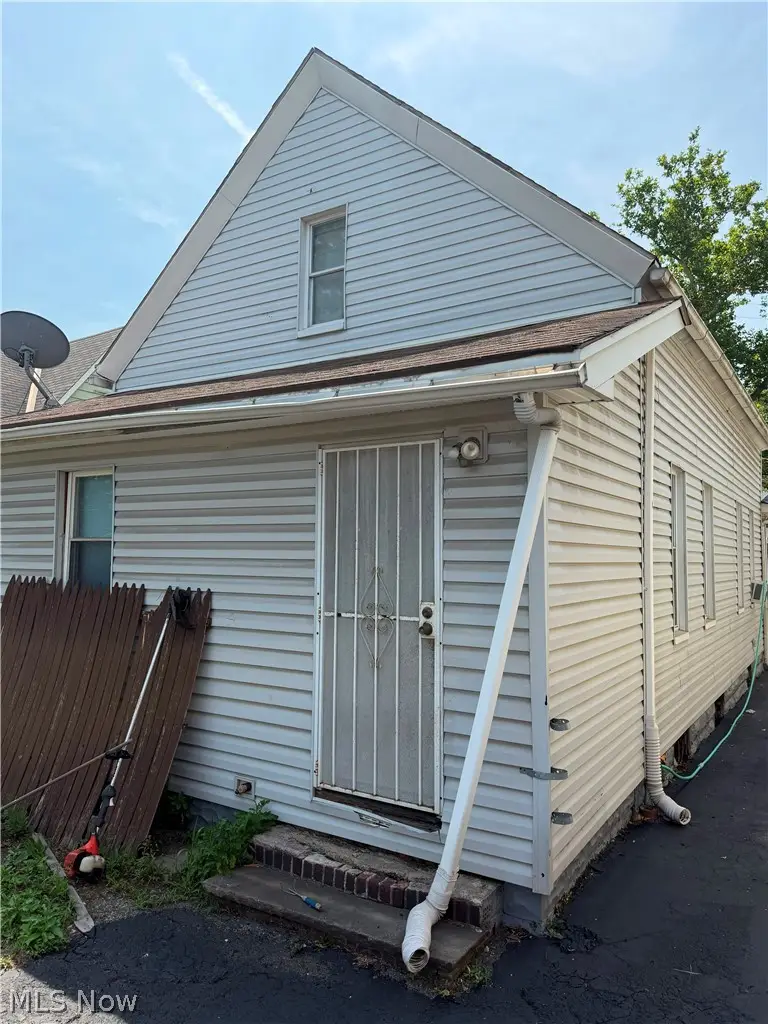 3633 E 47th Street, Cleveland, OH 44105 - #3