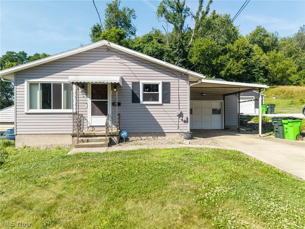 260 Hazelwood Avenue, Barberton, OH 44203 - #1