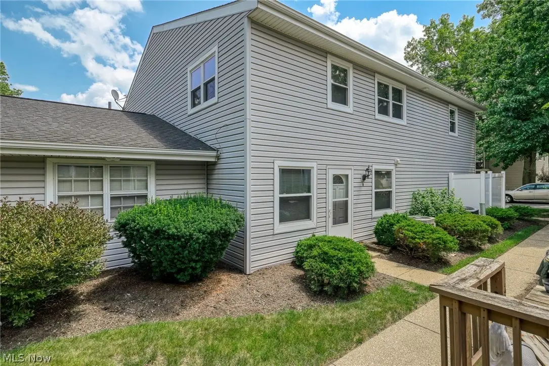 2455 Island Drive #B, Uniontown, OH 44685 - #1