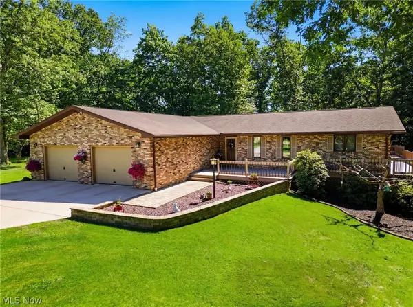 445 Northlake Drive, Vincent, OH 45784