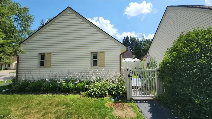 46103 New England Square #B, New Waterford, OH 44445 - #2