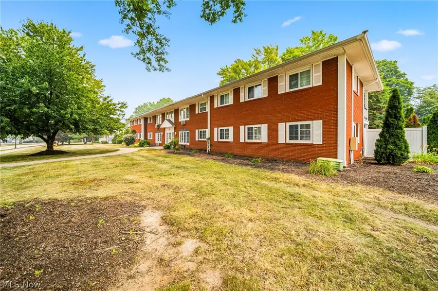 2 Meadowlawn Drive #5, Mentor, OH 44060 - #2