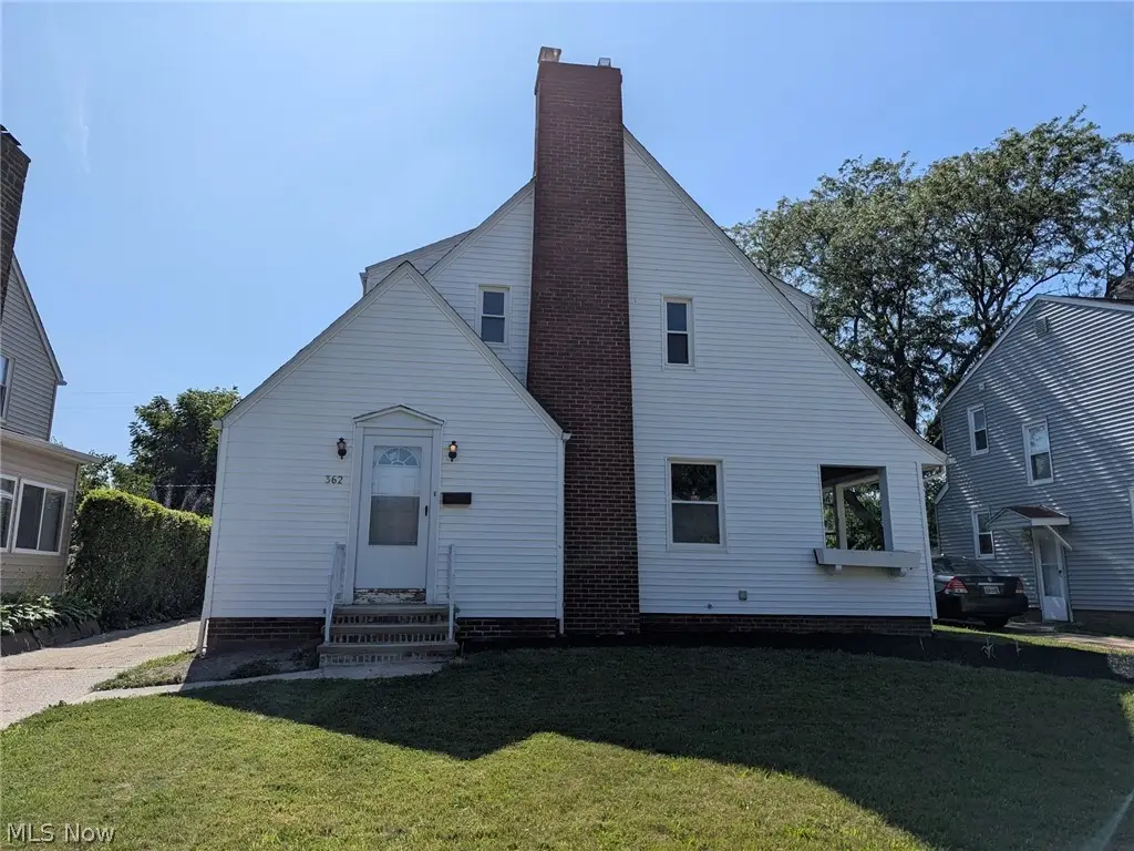 362 E 214th Street, Euclid, OH 44123 - #1