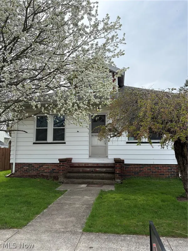 15 Katherine Street, Struthers, OH 44471