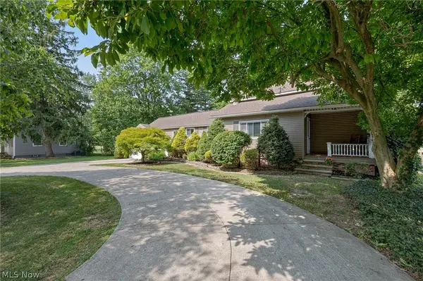 6190 Stearns Road, North Olmsted, OH 44070